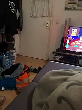 Snapshot of David19932908 chatting on 12/09/24, 08:23 David19932908 online show from 12/09/24, 08:23