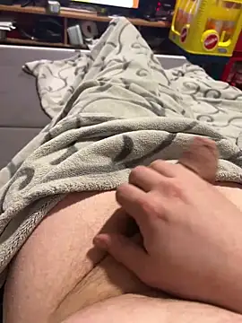 Snapshot of David19932908 chatting on 02/18/25, 07:52 David19932908 online show from 02/18/25, 07:52