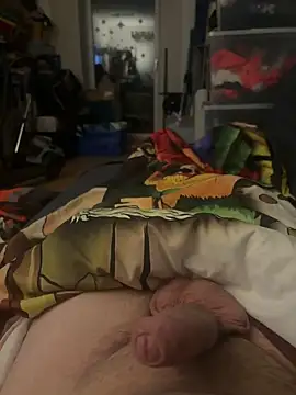 Snapshot of David19932908 chatting on 10/18/25, 08:20 David19932908 online show from 10/18/25, 08:20