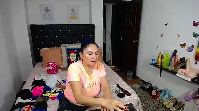 mature bigboobs10 online show from 03/17/25, 11:21