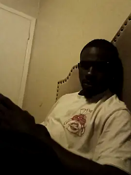 maclovelovepussy online show from 05/17/26, 05:31