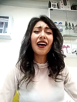 Scarlet wd18 online show from 03/18/25, 02:36