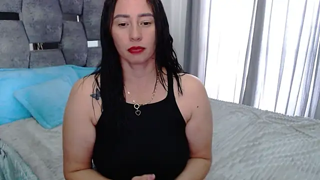 sara hott 1 online show from 09/21/25, 08:21