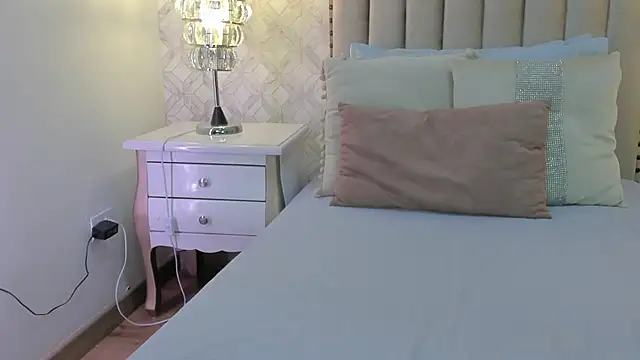 Pia Johnson  online show from 02/20/26, 11:22