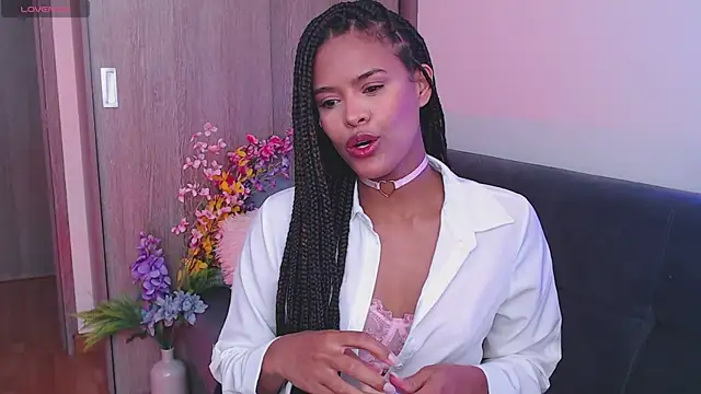 Snapshot of Amelia_bss chatting on 09/29/25, 02:22 Amelia bss online show from 09/29/25, 02:22