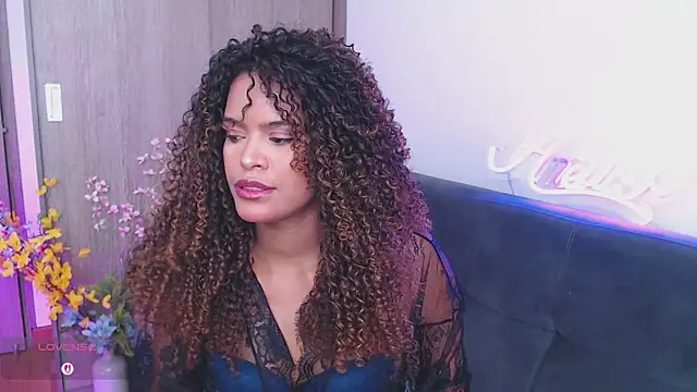 Snapshot of Amelia_bss chatting on 10/28/25, 02:09 Amelia bss online show from 10/28/25, 02:09