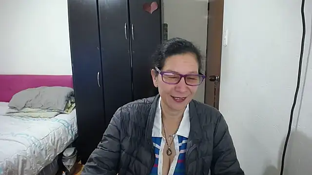 latin49 online show from 06/01/26, 04:25