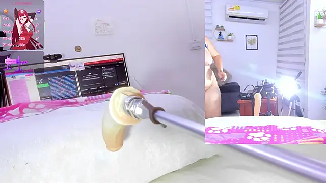 Snapshot of Soraya_Davis chatting on 10/03/25, 09:17 Soraya Davis online show from 10/03/25, 09:17