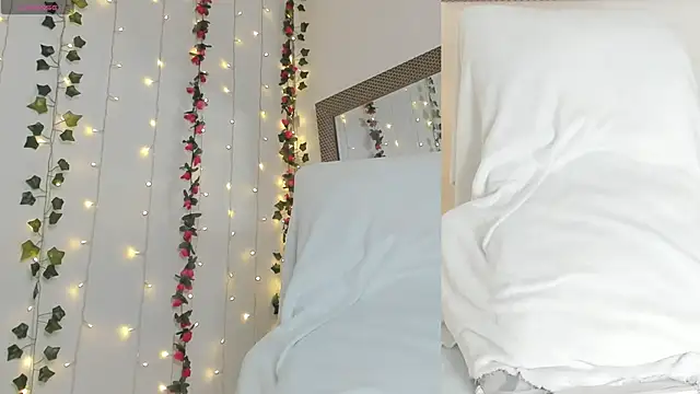 Snapshot of Soraya_Davis chatting on 02/03/26, 08:30 Soraya Davis online show from 02/03/26, 08:30