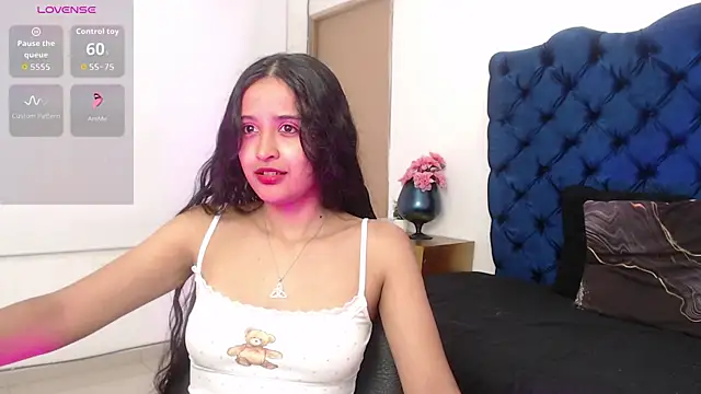 Snapshot of Lili666_ chatting on 10/14/25, 03:07 Lili666 online show from 10/14/25, 03:07