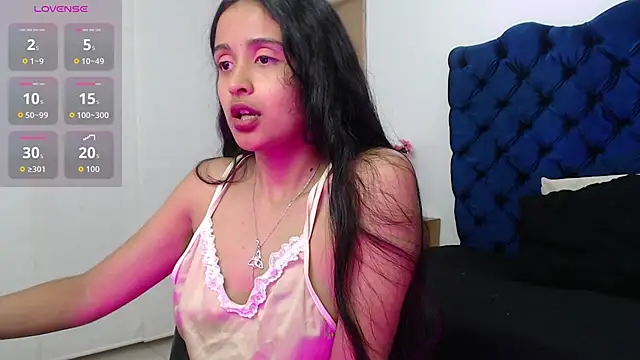 Snapshot of Lili666_ chatting on 10/31/25, 03:18 Lili666 online show from 10/31/25, 03:18