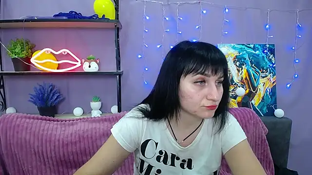 NinaFlawlees online show from 01/28/25, 10:45