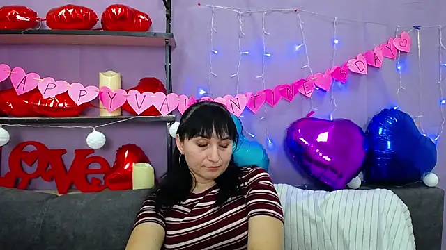 NinaFlawlees online show from 02/10/25, 02:52