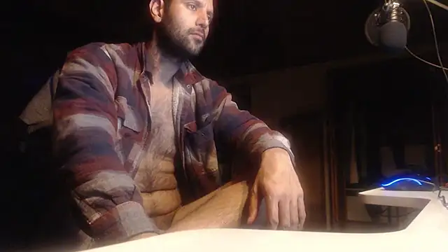 Snapshot of cashmasterzobistone chatting on 03/13/25, 03:00 cashmasterzobistone online show from 03/13/25, 03:00