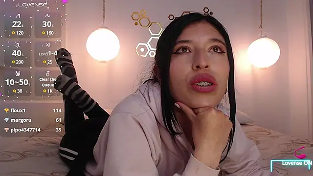 Snapshot of adriscute chatting on 01/25/25, 06:12 adriscute online show from 01/25/25, 06:12