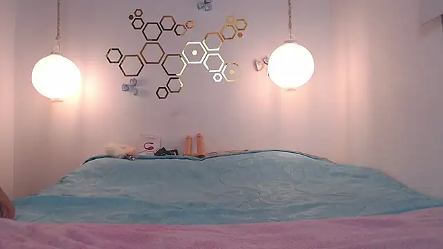 Snapshot of adriscute chatting on 03/10/25, 01:45 adriscute online show from 03/10/25, 01:45