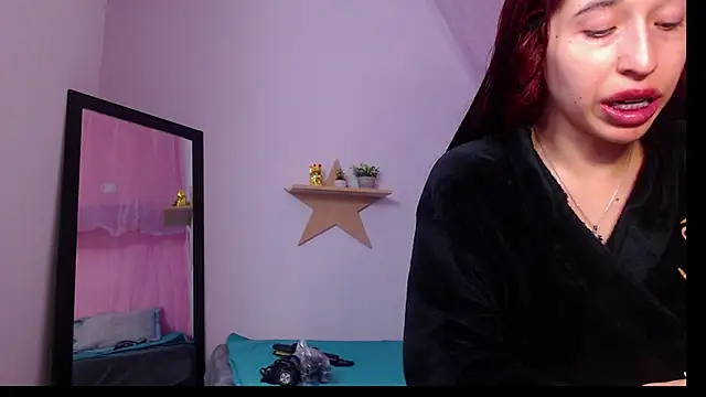 Snapshot of adriscute chatting on 05/17/26, 11:45 adriscute online show from 05/17/26, 11:45