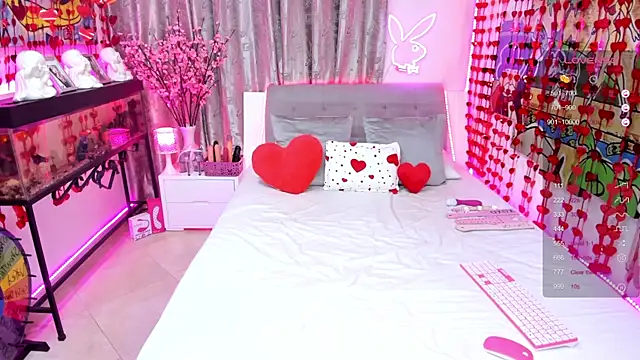 Snapshot of tattooBabyxxx chatting on 02/20/25, 11:21 tattooBabyxxx online show from 02/20/25, 11:21