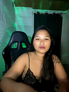 Snapshot of Aalexandrea chatting on 11/04/25, 09:36 Aalexandrea online show from 11/04/25, 09:36