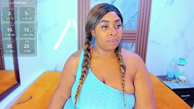 Snapshot of HannyMansonh chatting on 10/23/25, 03:39 HannyMansonh online show from 10/23/25, 03:39