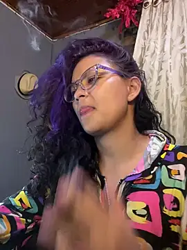 Snapshot of Hathorlove chatting on 02/13/25, 01:19 Hathorlove online show from 02/13/25, 01:19