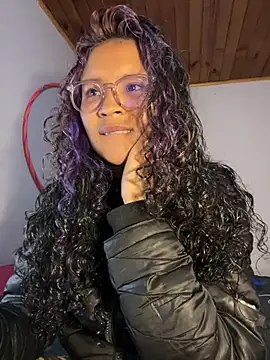 Snapshot of Hathorlove chatting on 02/27/25, 02:32 Hathorlove online show from 02/27/25, 02:32