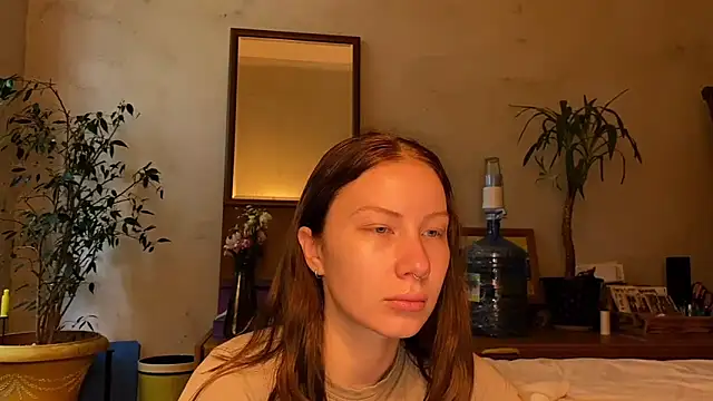 Snapshot of elfess chatting on 10/04/25, 06:44 elfess online show from 10/04/25, 06:44