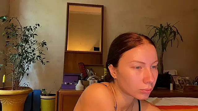 Snapshot of elfess chatting on 10/06/25, 06:55 elfess online show from 10/06/25, 06:55