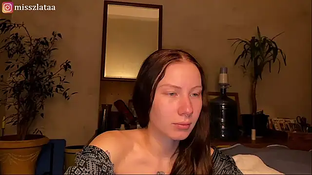 Snapshot of elfess chatting on 11/18/25, 06:34 elfess online show from 11/18/25, 06:34