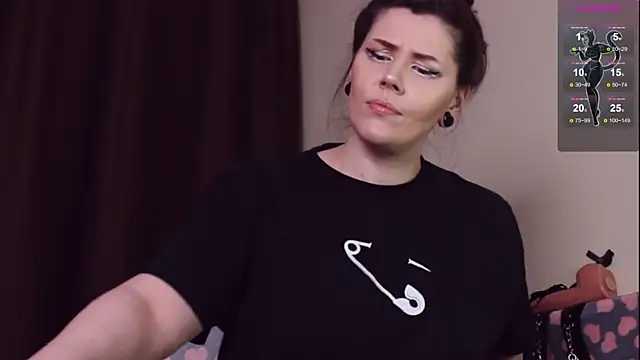 Luna Blake online show from 01/30/25, 10:41