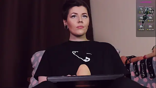 Luna Blake online show from 02/09/25, 04:07