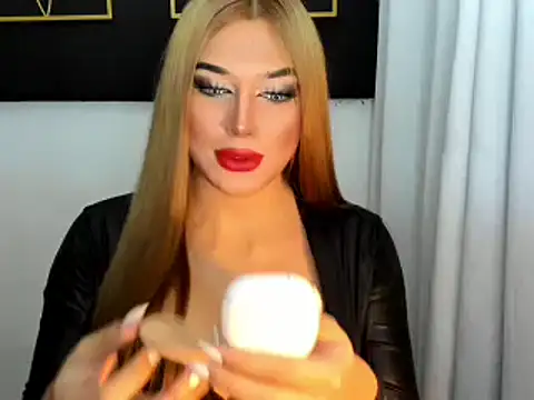 Snapshot of hotstellacumxxx chatting on 01/29/25, 03:33 hotstellacumxxx online show from 01/29/25, 03:33