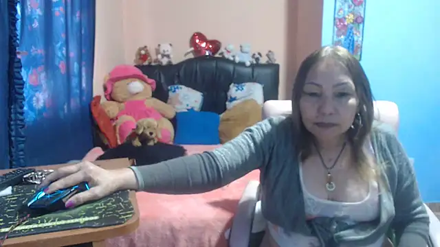 Snapshot of milfeddy_ chatting on 02/19/25, 03:38 milfeddy online show from 02/19/25, 03:38