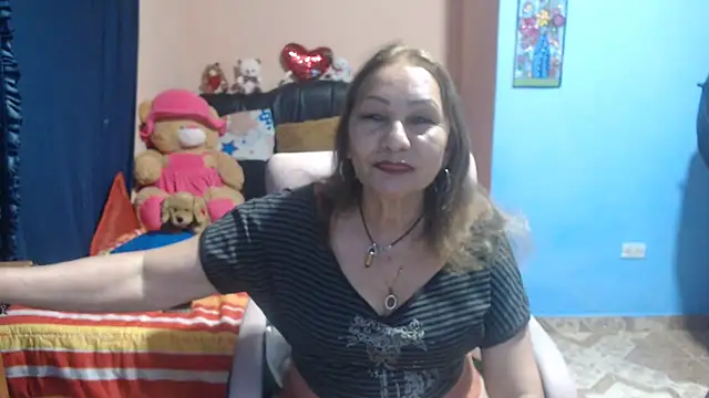 Snapshot of milfeddy_ chatting on 03/01/25, 12:17 milfeddy online show from 03/01/25, 12:17
