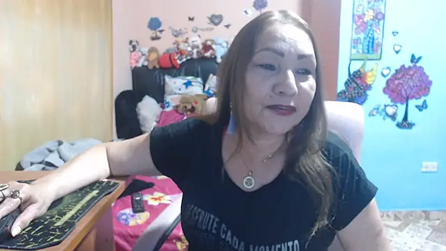 Snapshot of milfeddy_ chatting on 05/14/26, 09:32 milfeddy online show from 05/14/26, 09:32