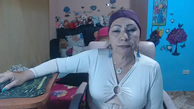 Snapshot of milfeddy_ chatting on 05/18/26, 12:07 milfeddy online show from 05/18/26, 12:07