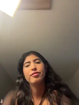 Snapshot of Gaby_zahir_ chatting on 11/14/25, 09:52 Gaby zahir online show from 11/14/25, 09:52