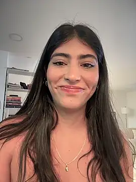 Snapshot of Gaby_zahir_ chatting on 12/22/25, 12:57 Gaby zahir online show from 12/22/25, 12:57