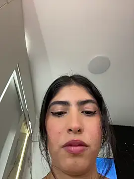 Gaby zahir  online show from 06/02/26, 02:35