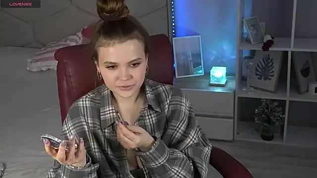 AfinaAmmor online show from 03/11/26, 02:34