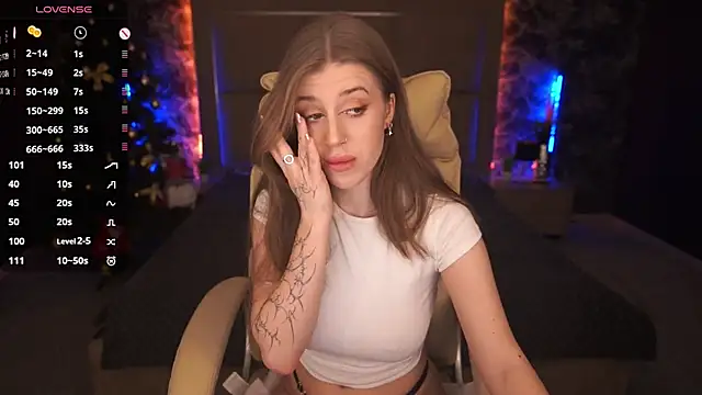 Snapshot of PenellopaRaw chatting on 12/22/24, 08:58 PenellopaRaw online show from 12/22/24, 08:58