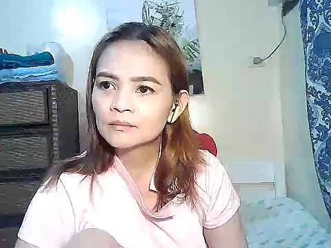 Kisses-13 online show from 02/17/26, 01:07