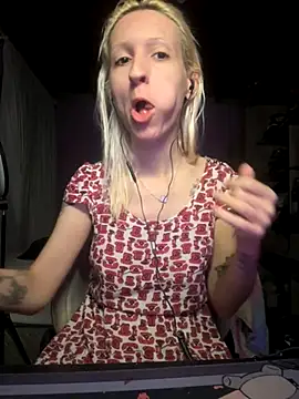 bunnydark00 online show from 11/11/25, 10:54