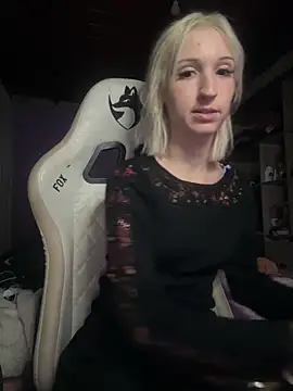 bunnydark00 online show from 06/23/26, 03:37