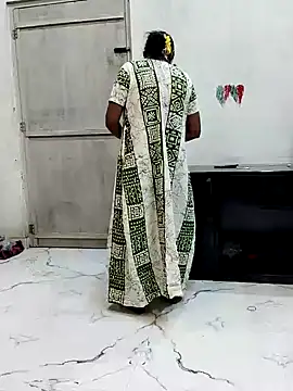 Queen Dolly online show from 12/01/24, 06:30