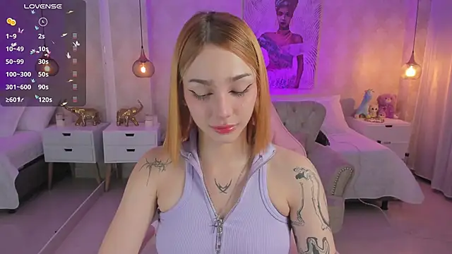 Snapshot of LITTLE-VIVI chatting on 01/22/25, 03:41 LITTLE-VIVI online show from 01/22/25, 03:41