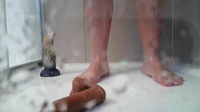 Snapshot of angelus112 chatting on 12/04/25, 07:39 angelus112 online show from 12/04/25, 07:39