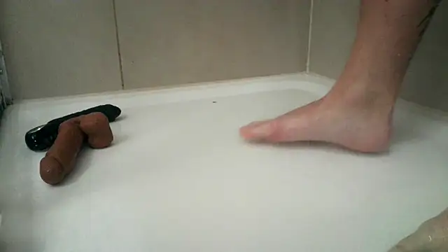 Snapshot of angelus112 chatting on 12/22/25, 09:56 angelus112 online show from 12/22/25, 09:56