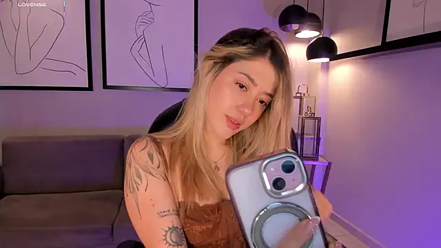 EveBensonX online show from 01/10/26, 12:40