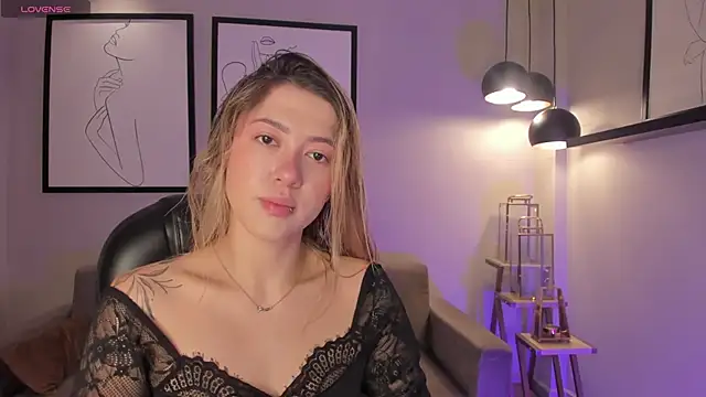 EveBensonX online show from 02/19/26, 12:23